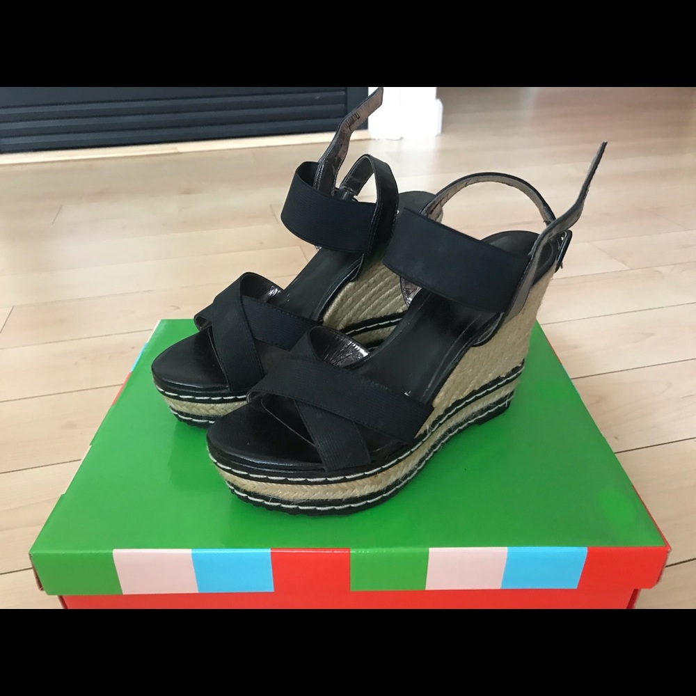 Shoes: Charles by Charles David espadrille. Size 5